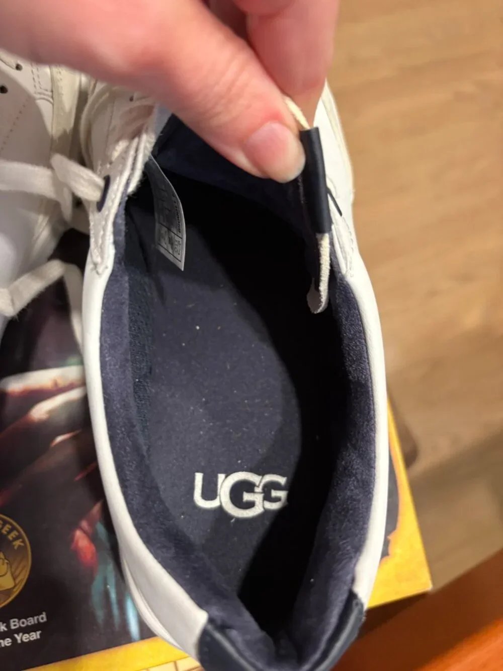 UGG Men’s White Leather Low Top Sneakers Size 8